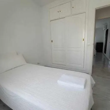 1 Con Garaje Frente Puerto Estepona